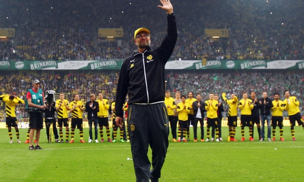  利物浦新帅首签曝光，德甲锋霸空降安菲尔德