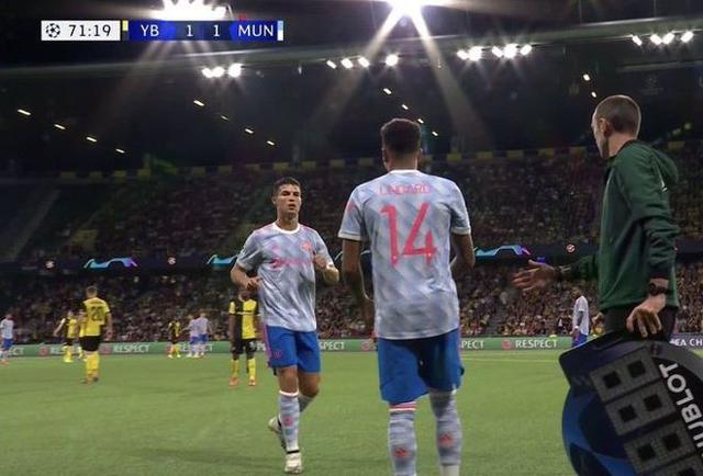  曼联补时逆转切尔西德比战报复仇成功士气提升